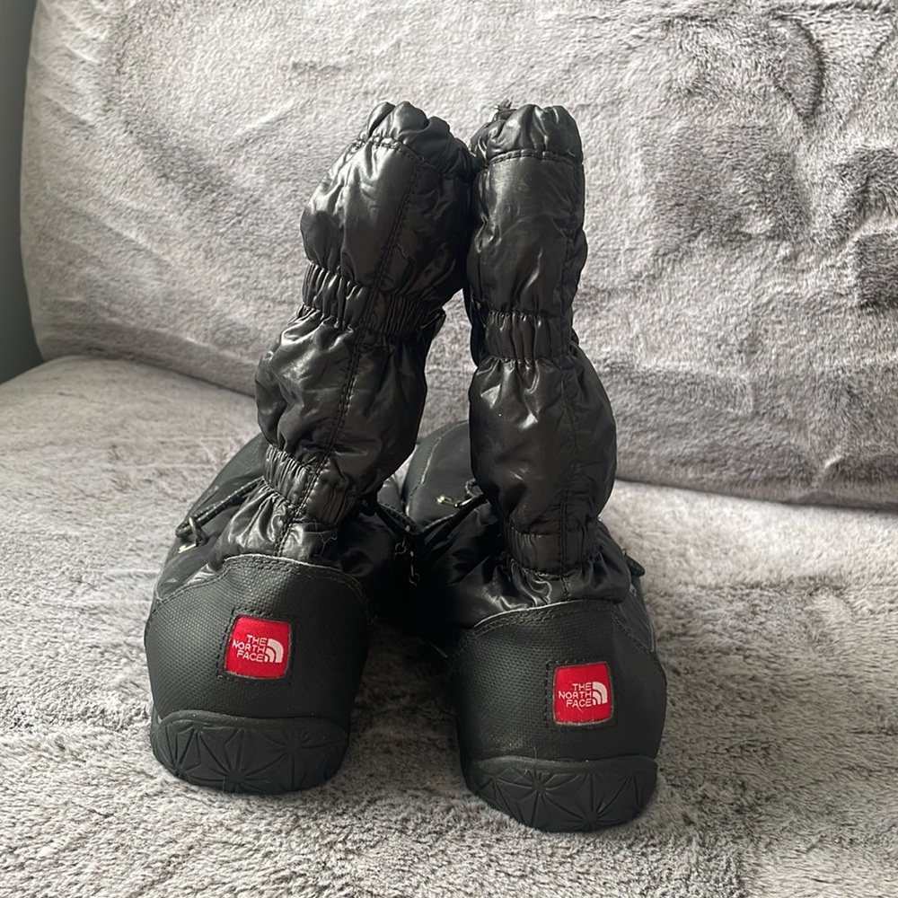 The north face winter boots - Picture 3 of 4